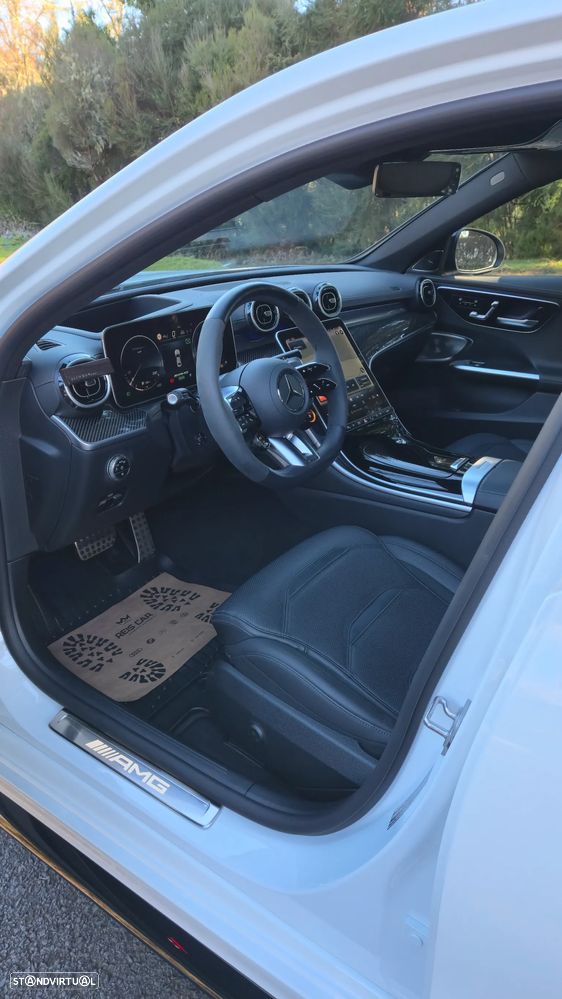 Mercedes-Benz C 63 AMG S E Performance 4Matic - 27