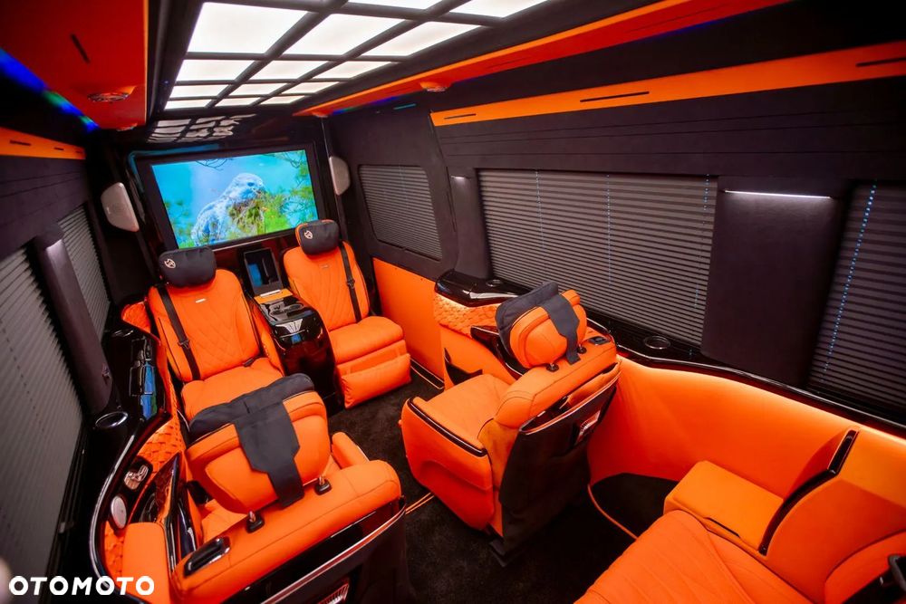 Mercedes-Benz Sprinter - 2