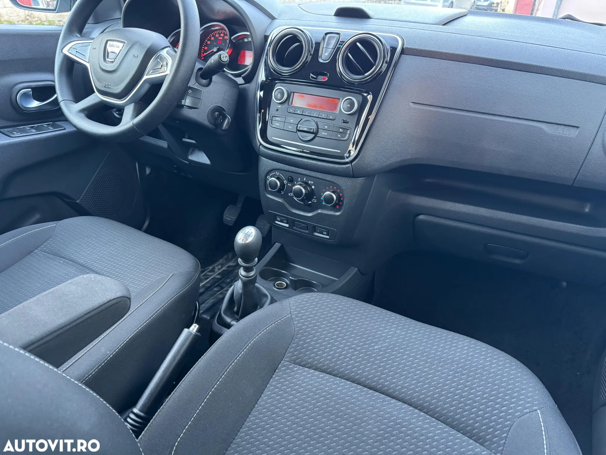 Dacia Lodgy 1.5 Blue dCi Laureate - 9