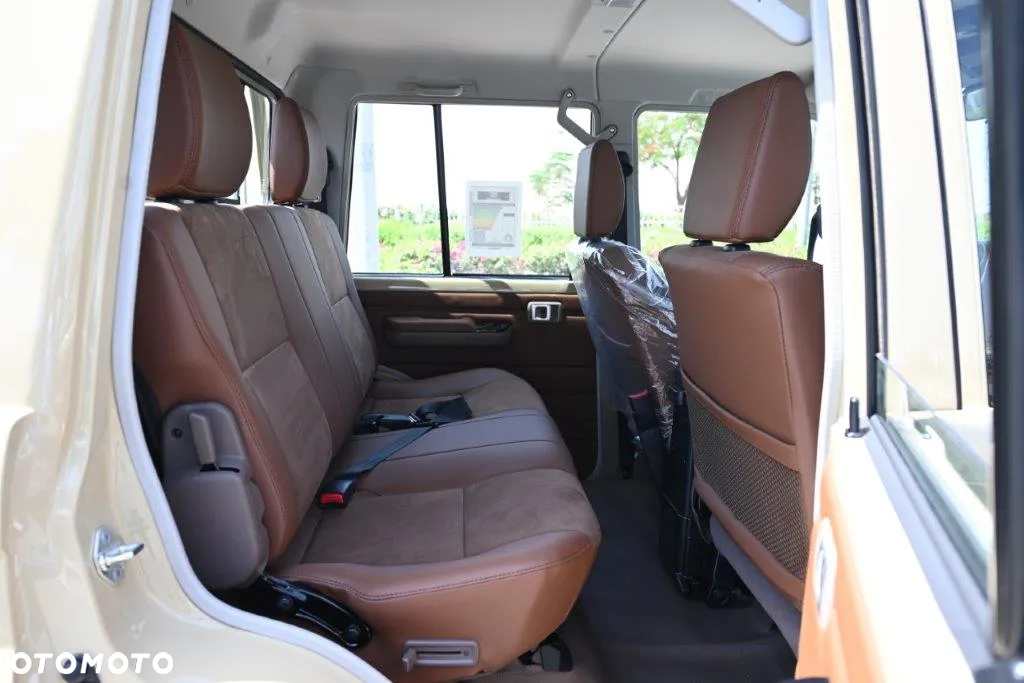 Toyota Land Cruiser - 21