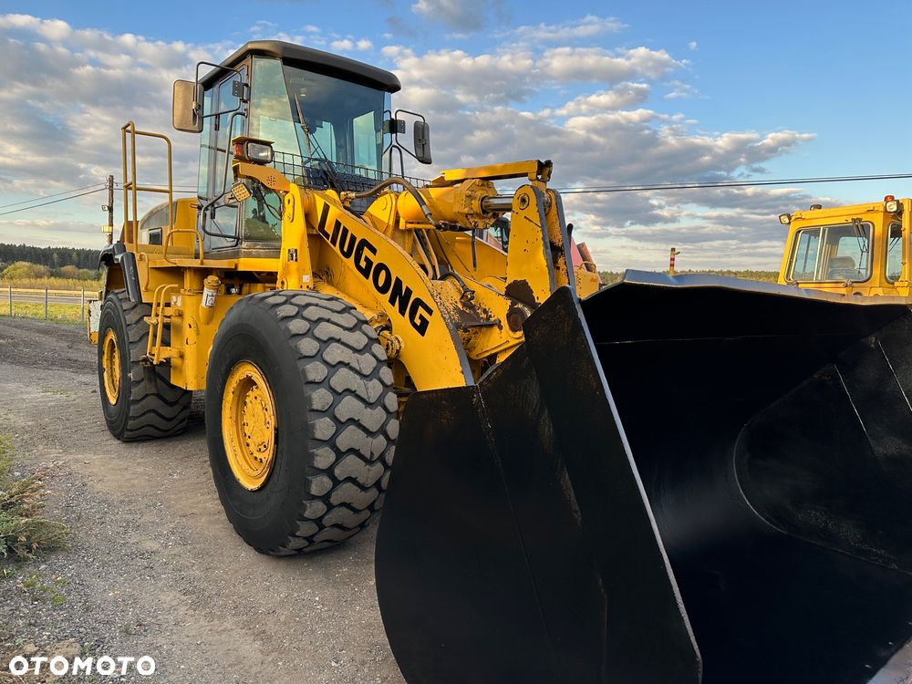 Liu Gong CLG862 lll Cat Liebherr JCB - 22