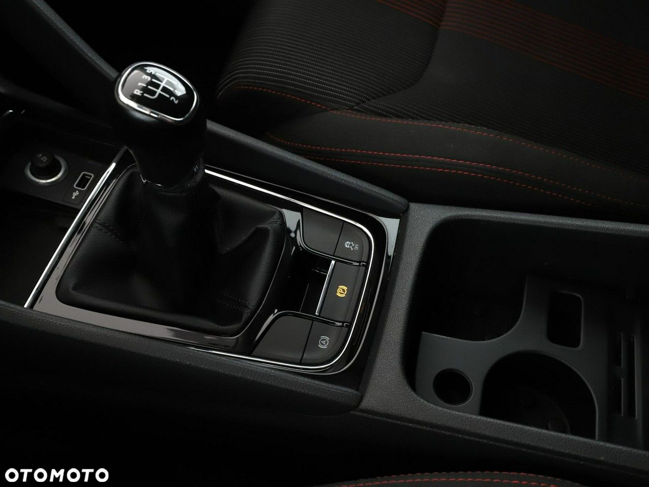 Skoda Karoq 1.0 TSI GPF 4x2 Style - 29