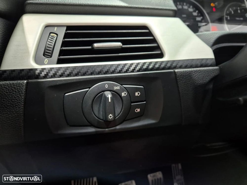 BMW 320 i Cabrio - 38