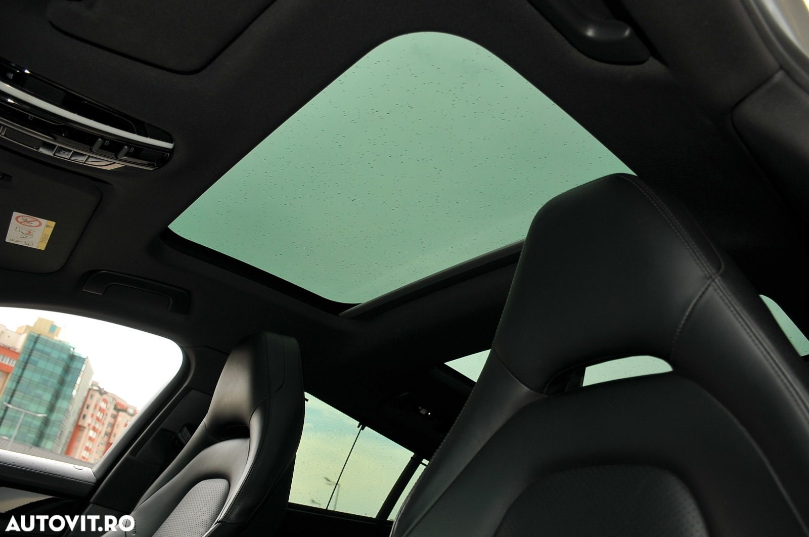 Porsche Panamera 4S - 33