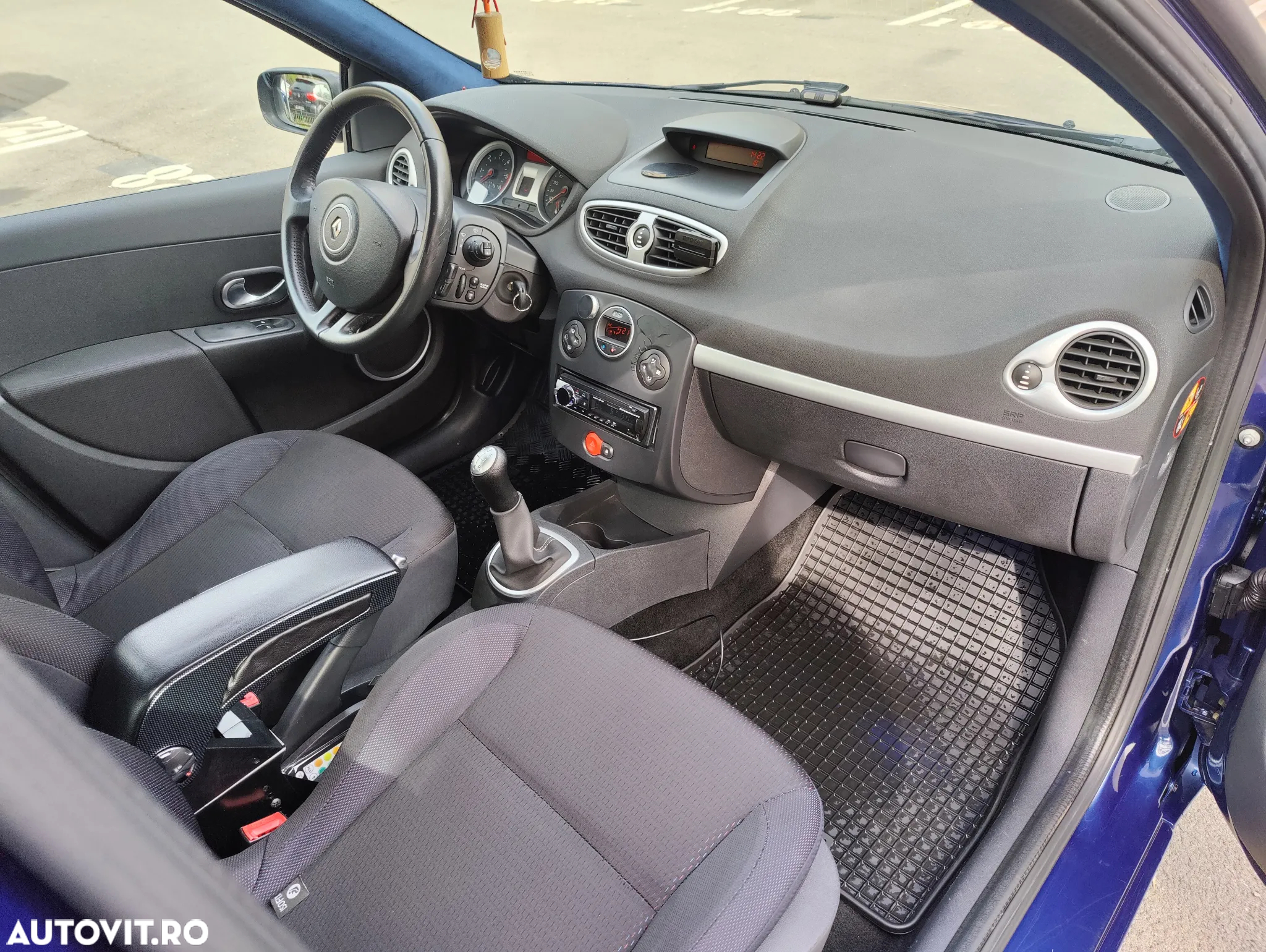 Renault Clio III 1.5dCi Dynamique - 13
