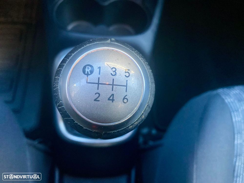 Toyota Yaris 1.4 D-4D Comfort - 20