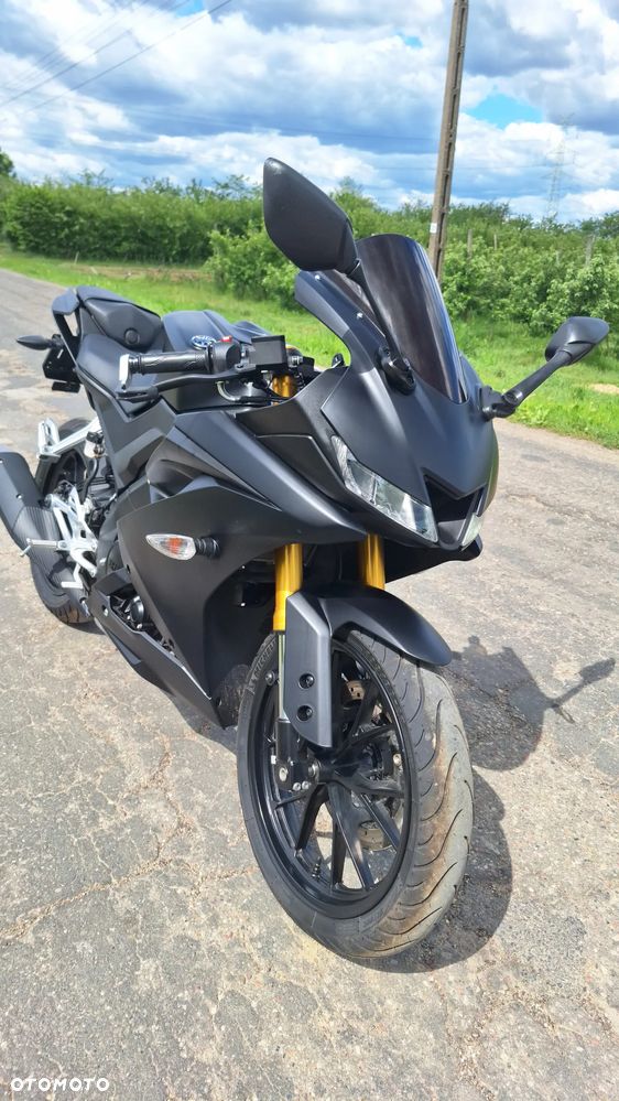 Yamaha YZR - 25