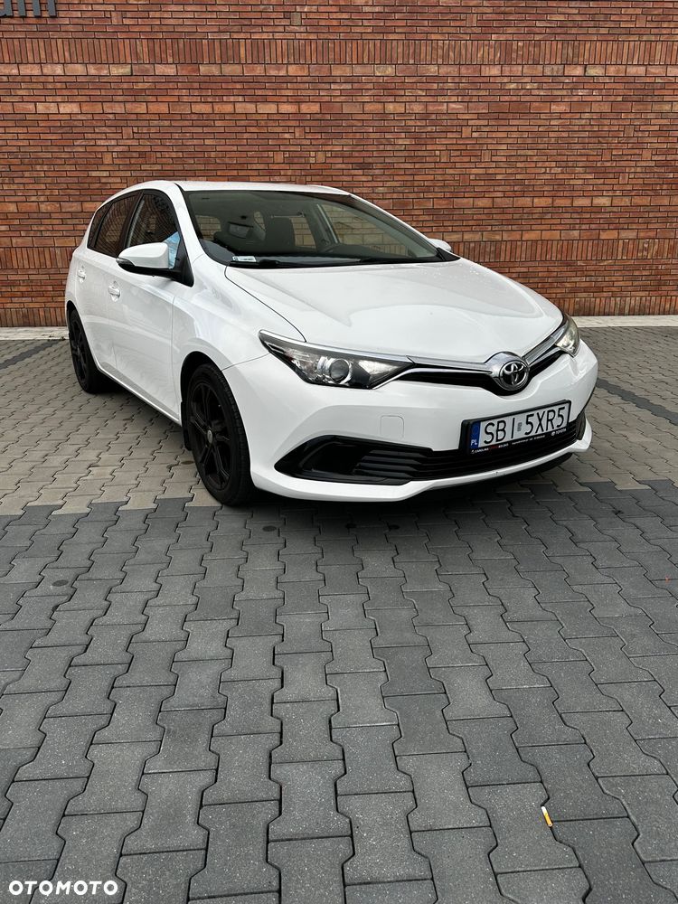 Toyota Auris 1.33 VVT-i Comfort - 1