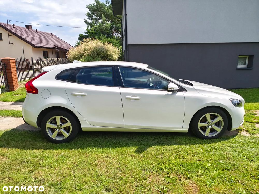 Volvo V40 D2 Momentum - 6