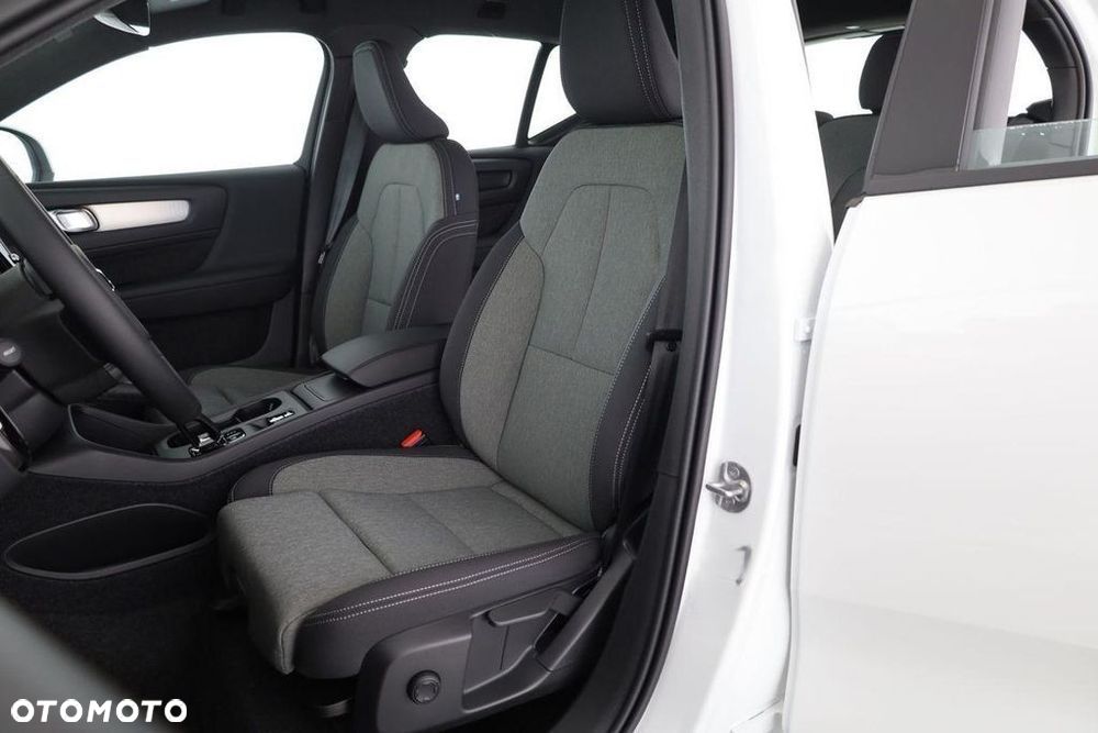 Volvo XC 40 B3 Core - 8