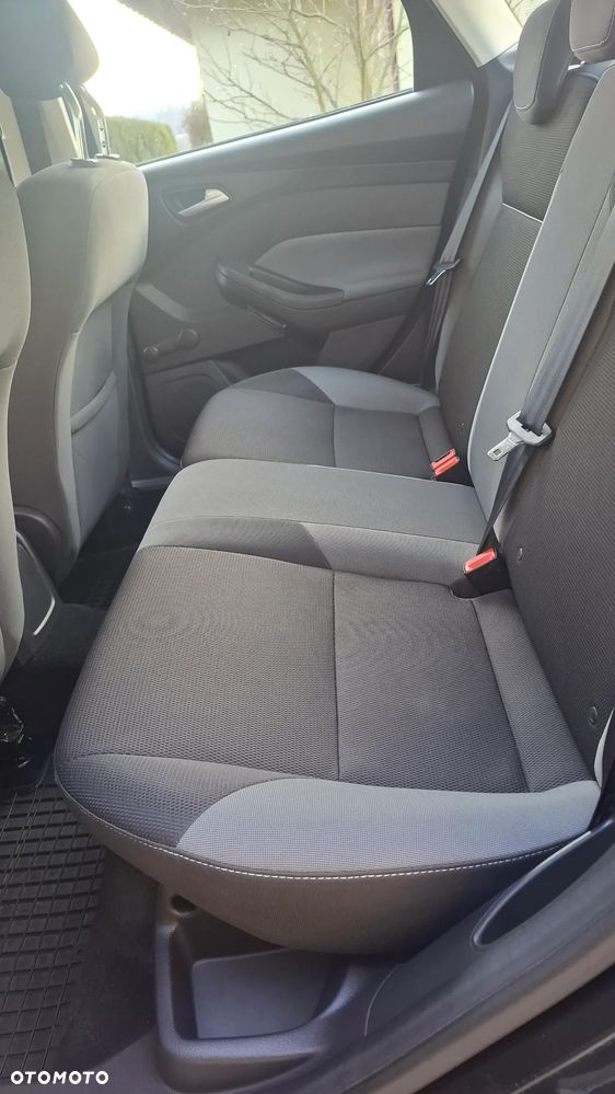 Ford Focus - 13