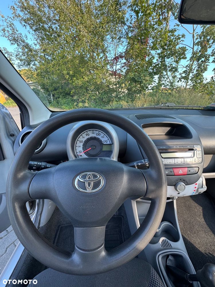 Toyota Aygo - 15