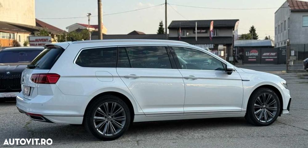 Volkswagen Passat - 10