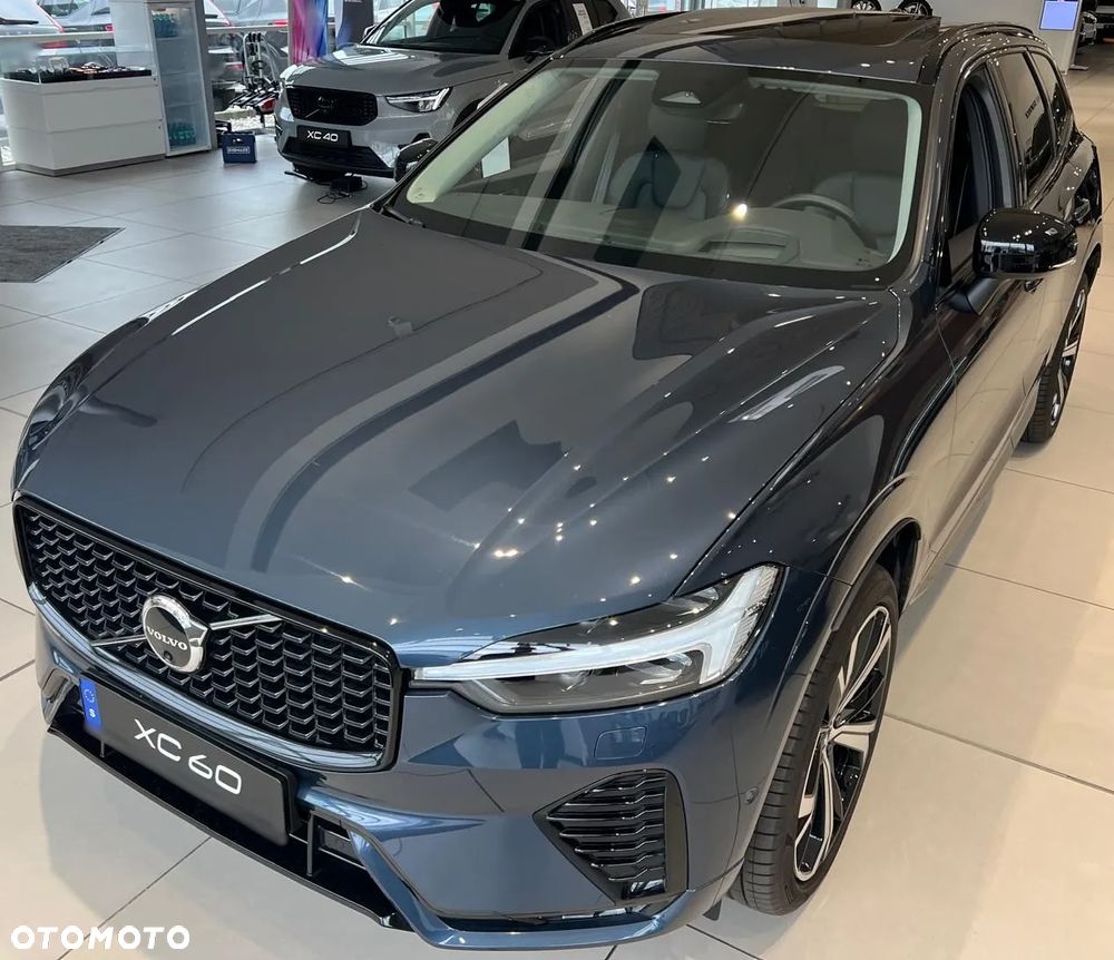 Volvo XC 60 B5 B AWD Ultimate Dark - 11