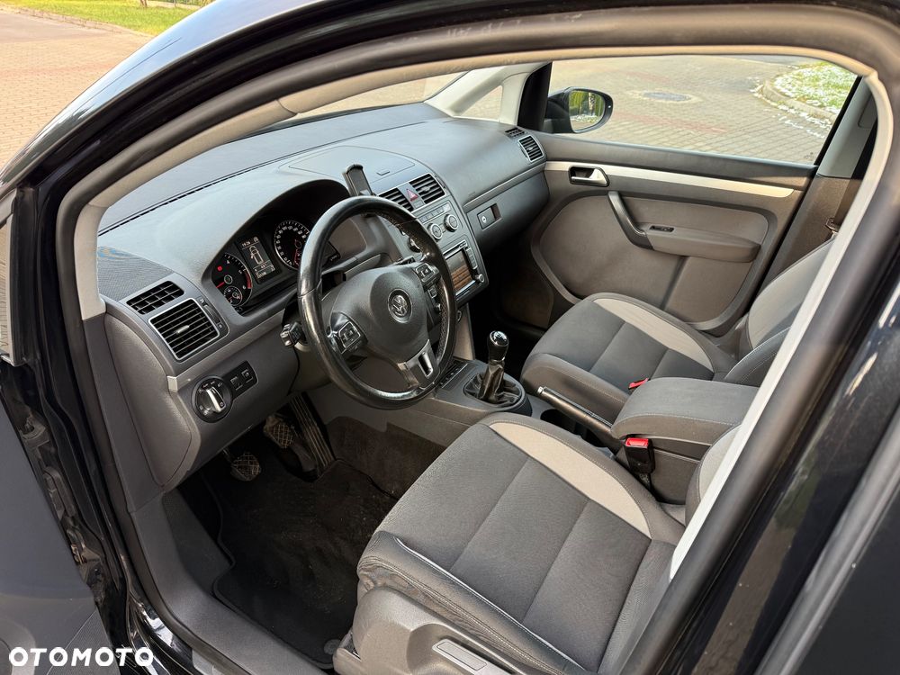 Volkswagen Touran 2.0 TDI DPF Comfortline - 11