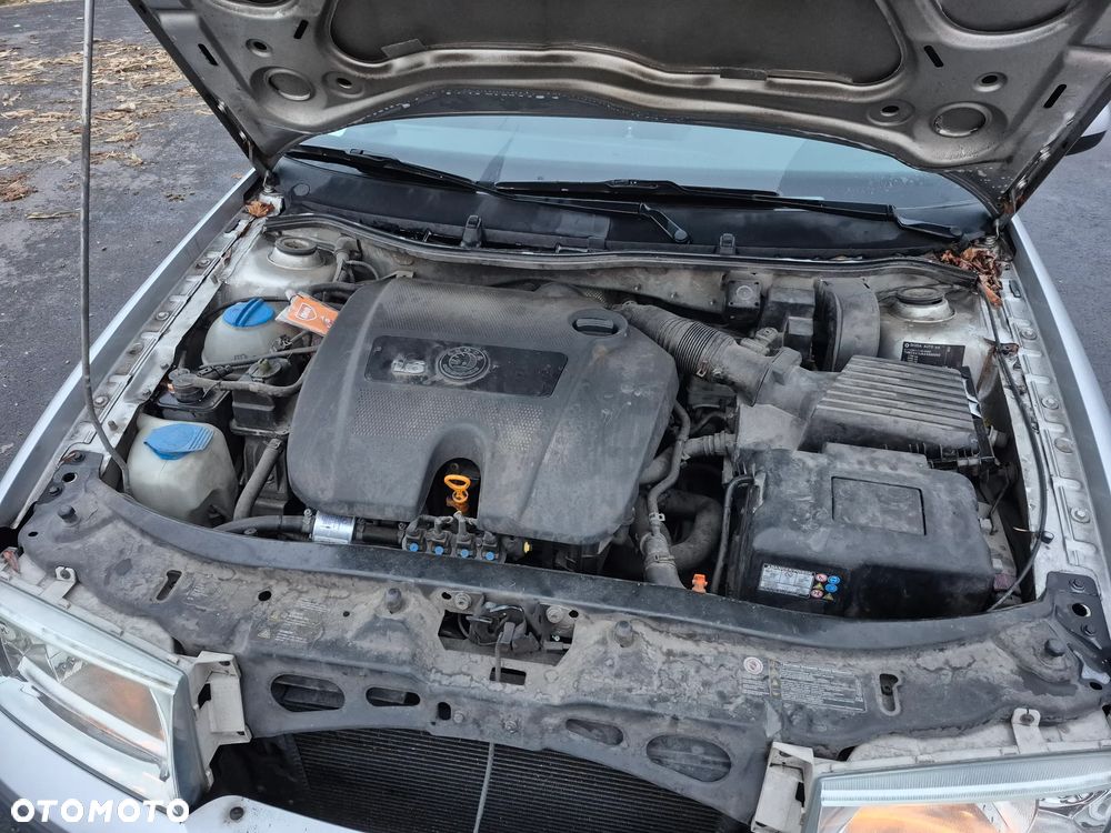 Skoda Octavia 1.6 Tour - 18