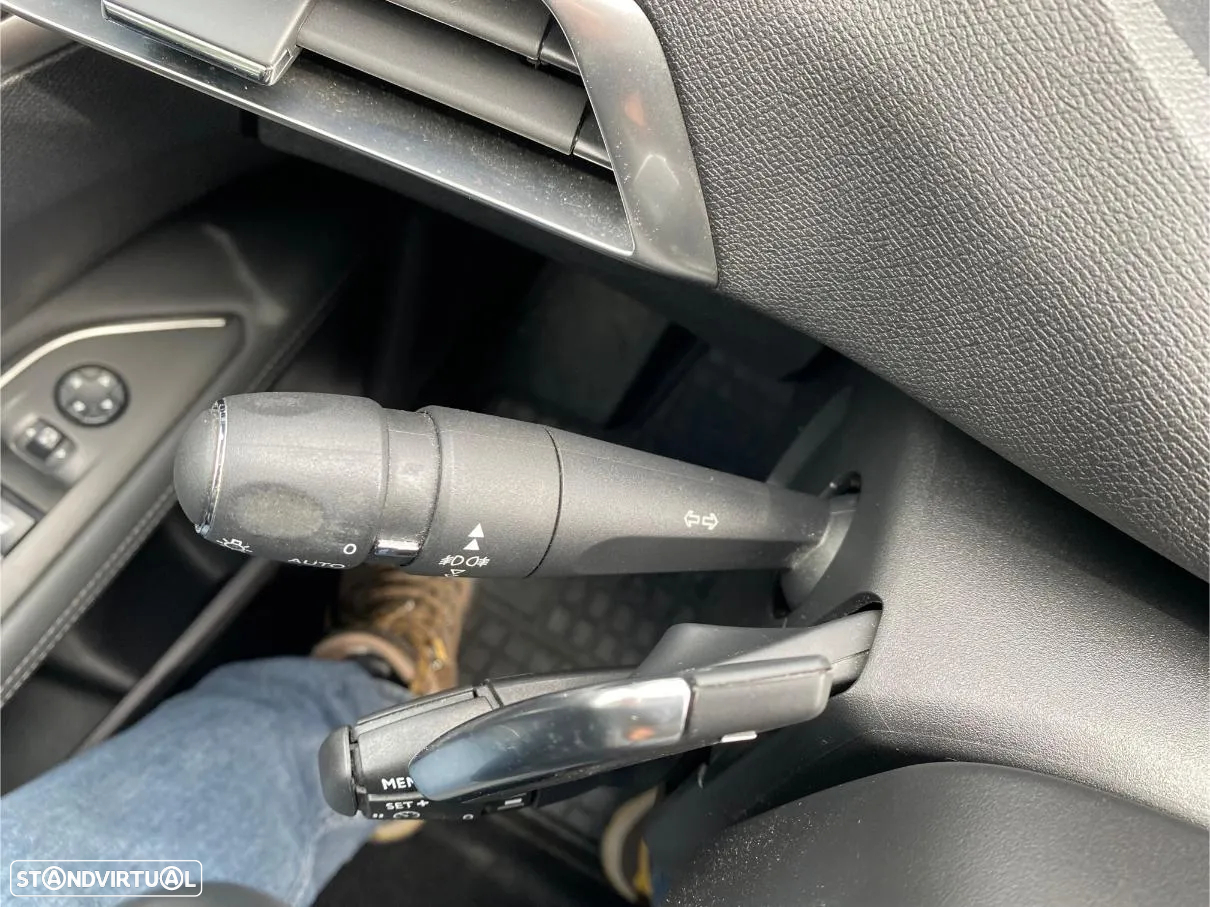 Peugeot 3008 BlueHDi 130 Stop & Start EAT8 Allure - 46