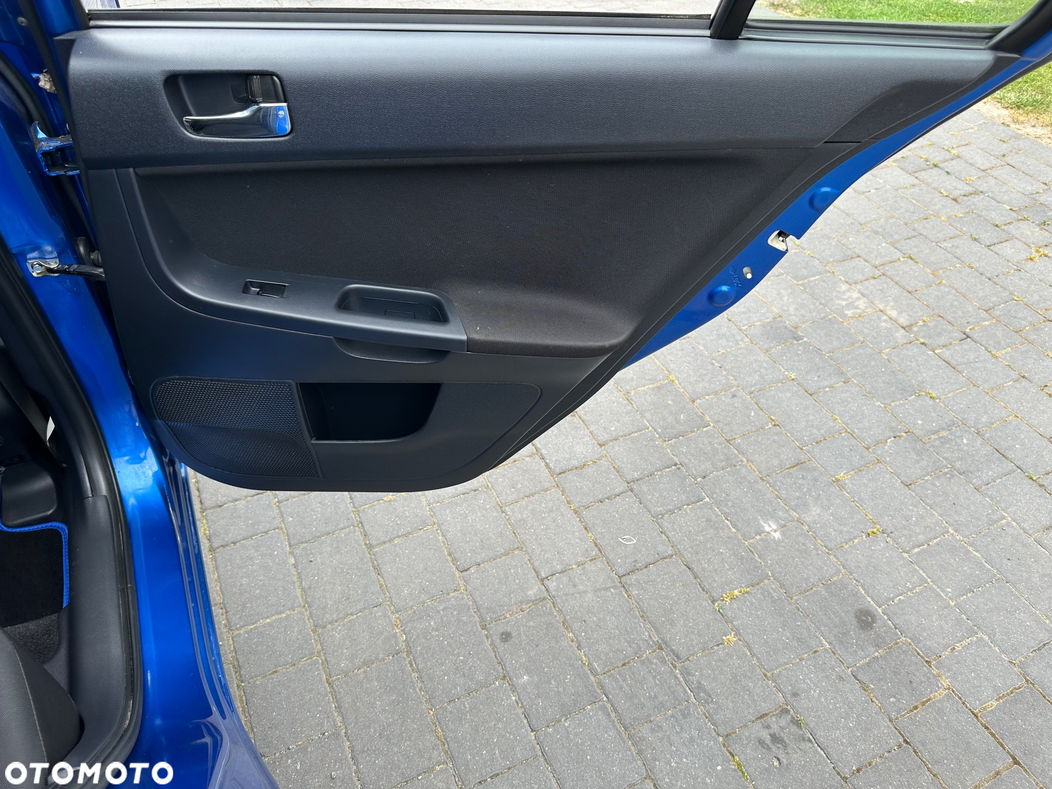 Mitsubishi Lancer 1.8 Intense - 29