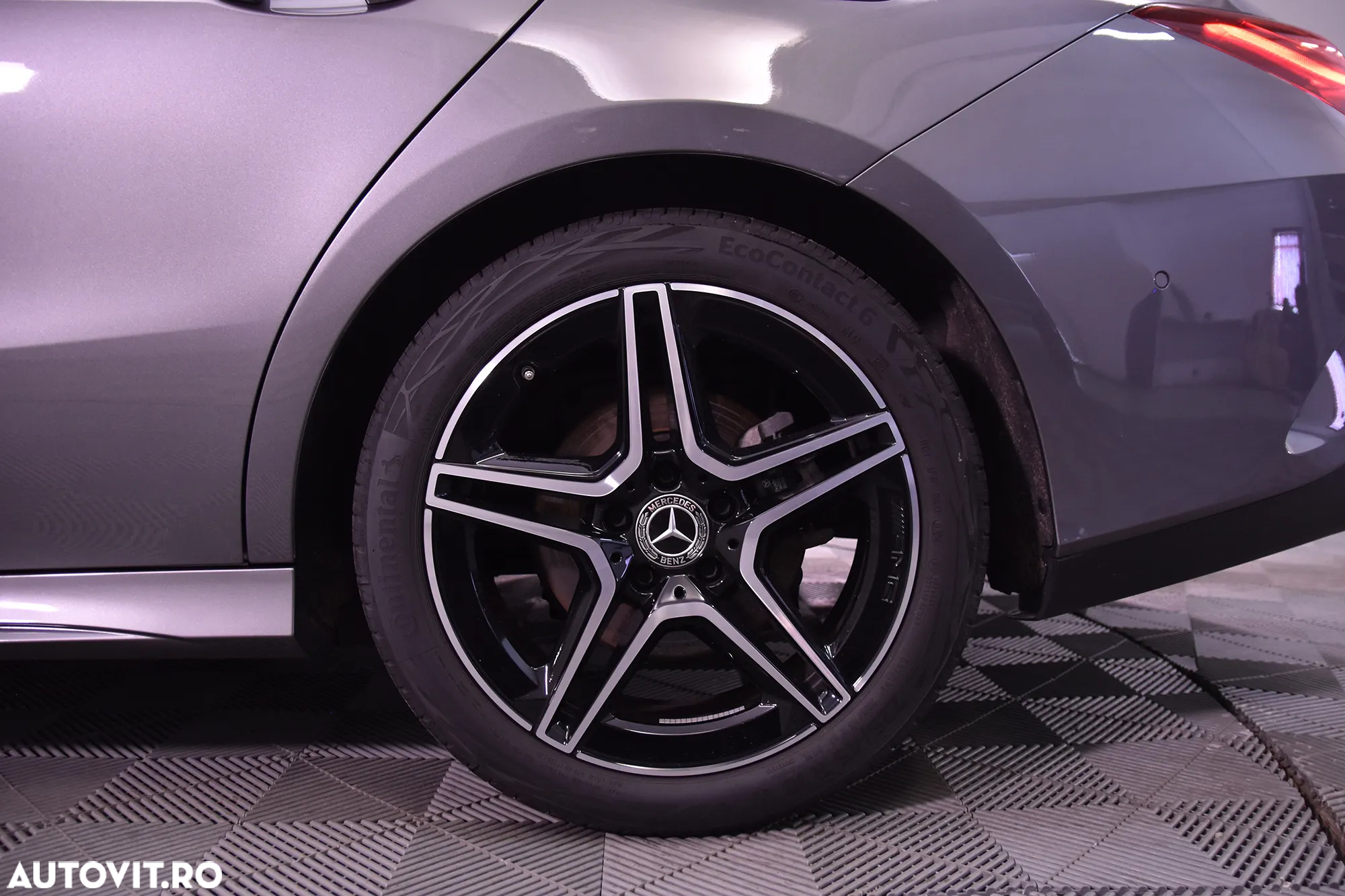 Mercedes-Benz CLA 200 7G-DCT AMG Line - 13