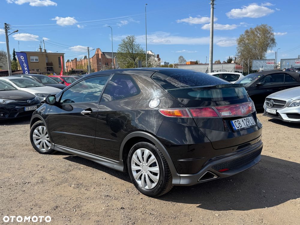 Honda Civic 2.2i-CTDi TypeS - 4