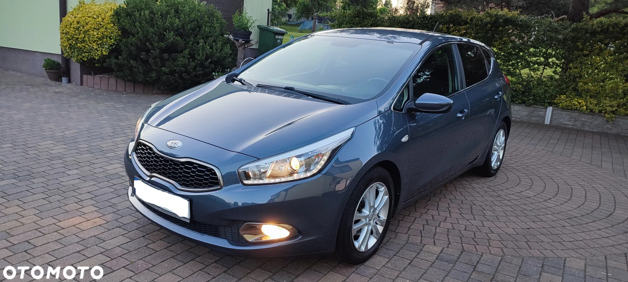 Kia Ceed 1.4 CVVT Dream Team Edition - 4