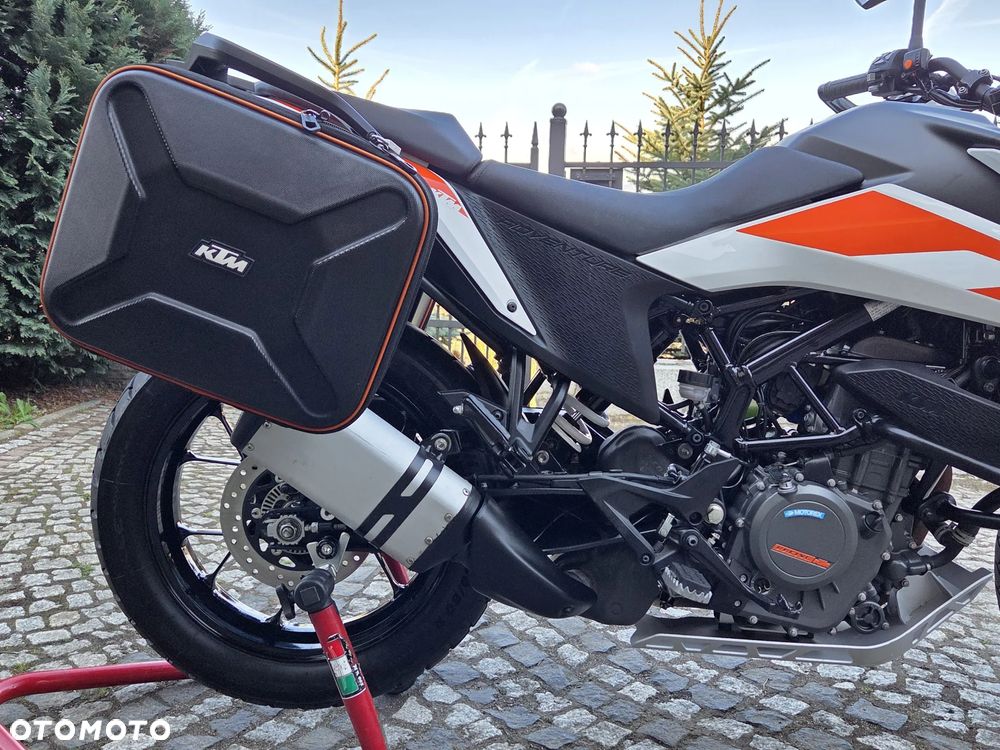 KTM Adventure - 10