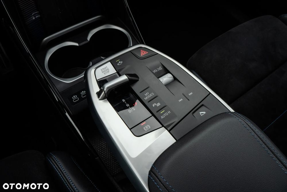 BMW X2 - 25