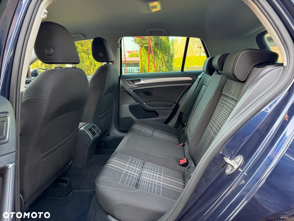 Volkswagen Golf 1.4 TSI BlueMotion Technology Lounge - 17