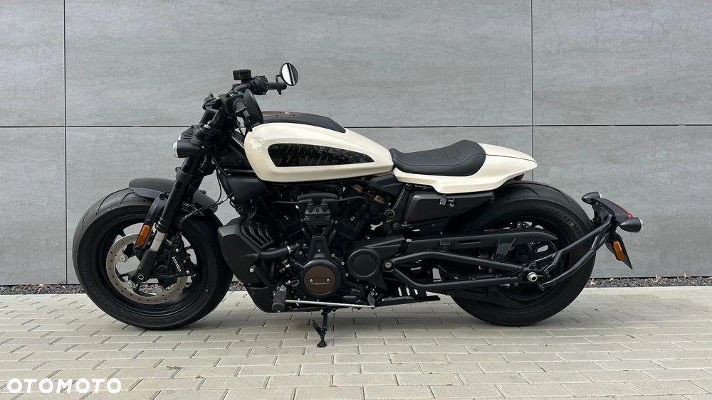 Harley-Davidson Sportster - 12