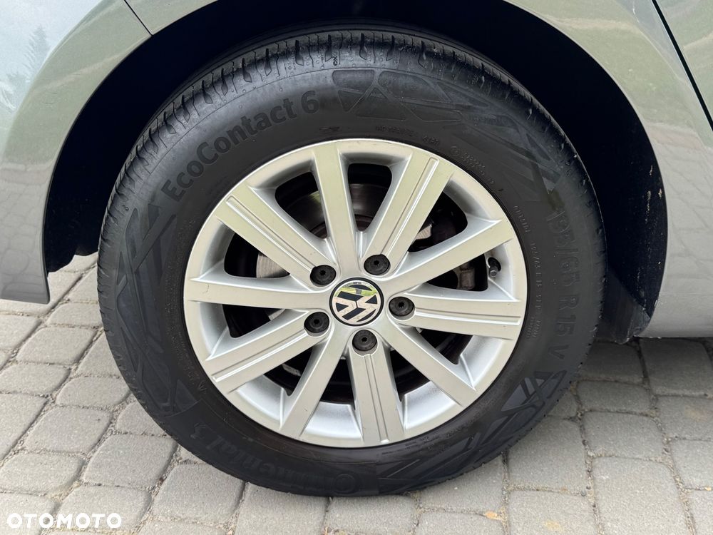 Volkswagen Golf - 29