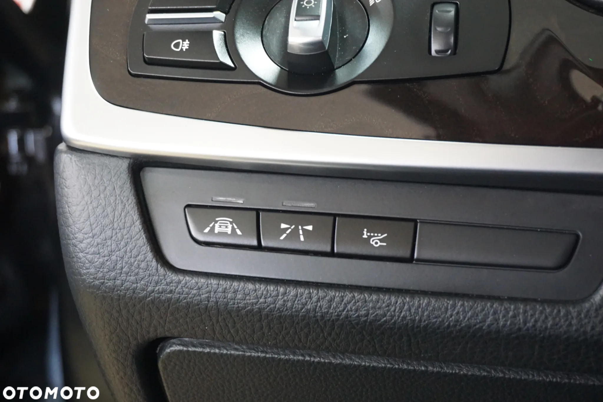 BMW Seria 5 520d xDrive Luxury Line - 31