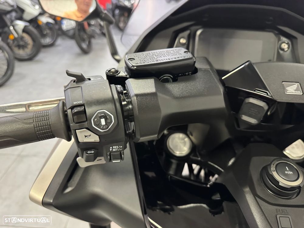 Honda Forza 750 - 7