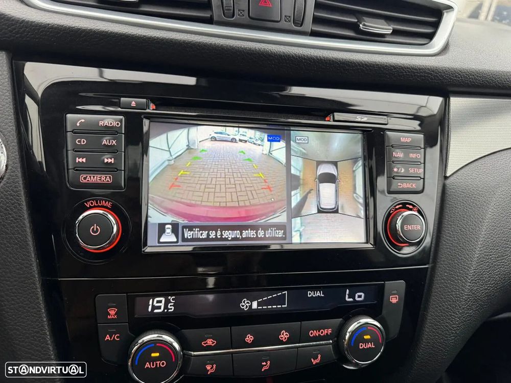 Nissan Qashqai 1.2 DIG-T N-Connecta - 42