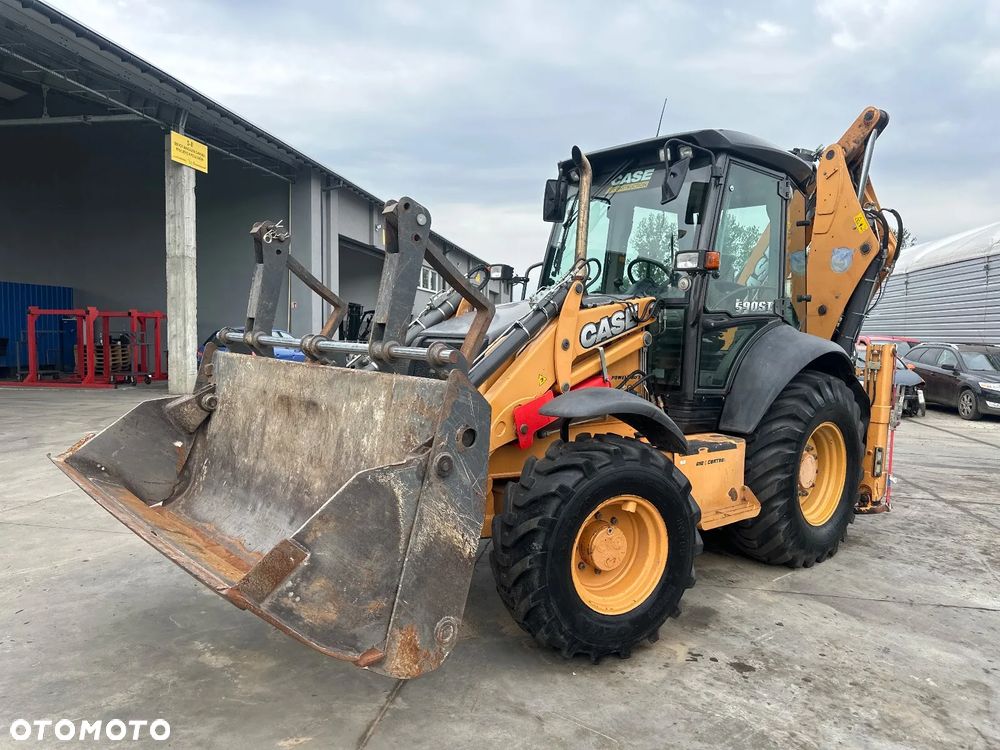 Case 590ST - 3