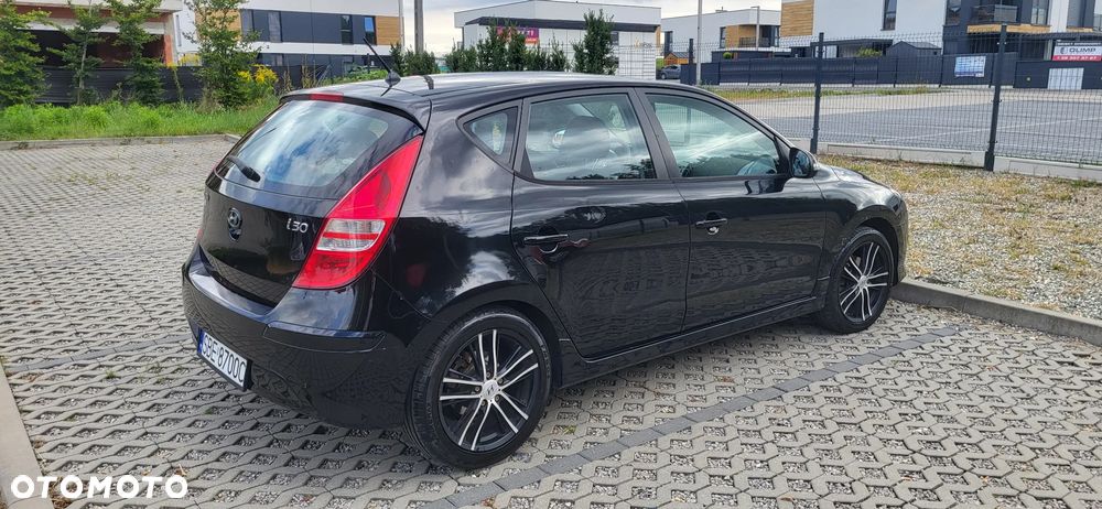 Hyundai i30 1.4 Classic + EU5 - 1