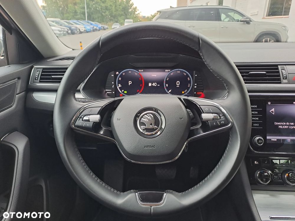 Skoda Superb 2.0 TDI SCR Ambition DSG - 9