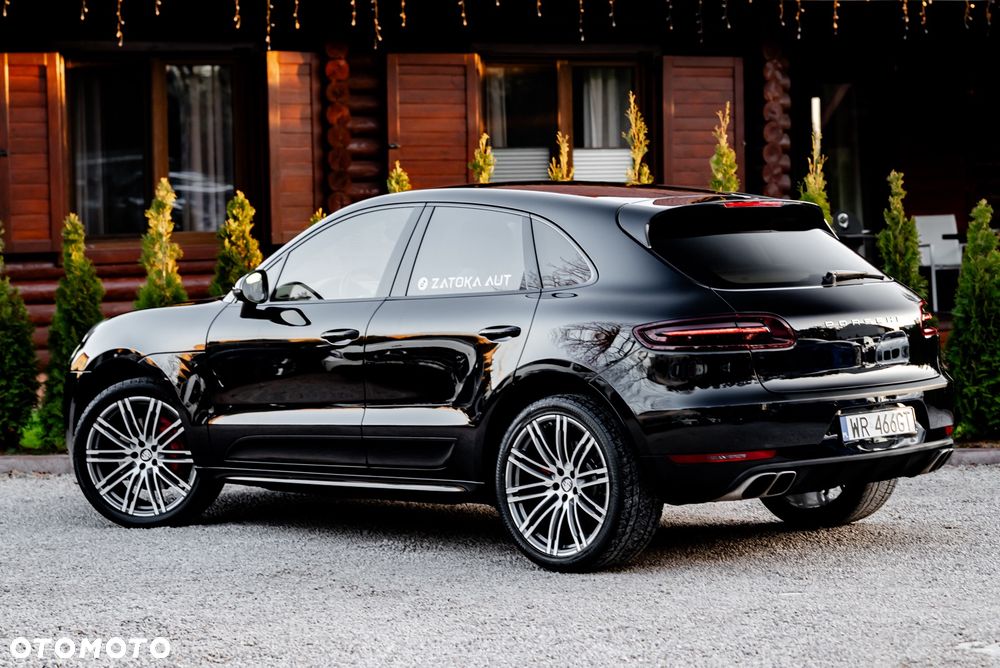 Porsche Macan Turbo - 10