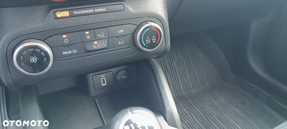 Ford Focus - 19