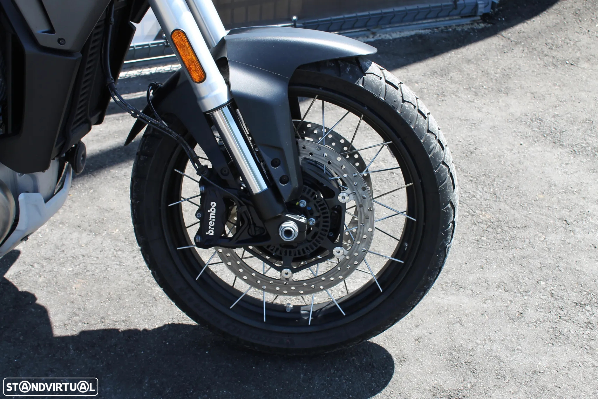 Moto Guzzi Stelvio 1000 - 11