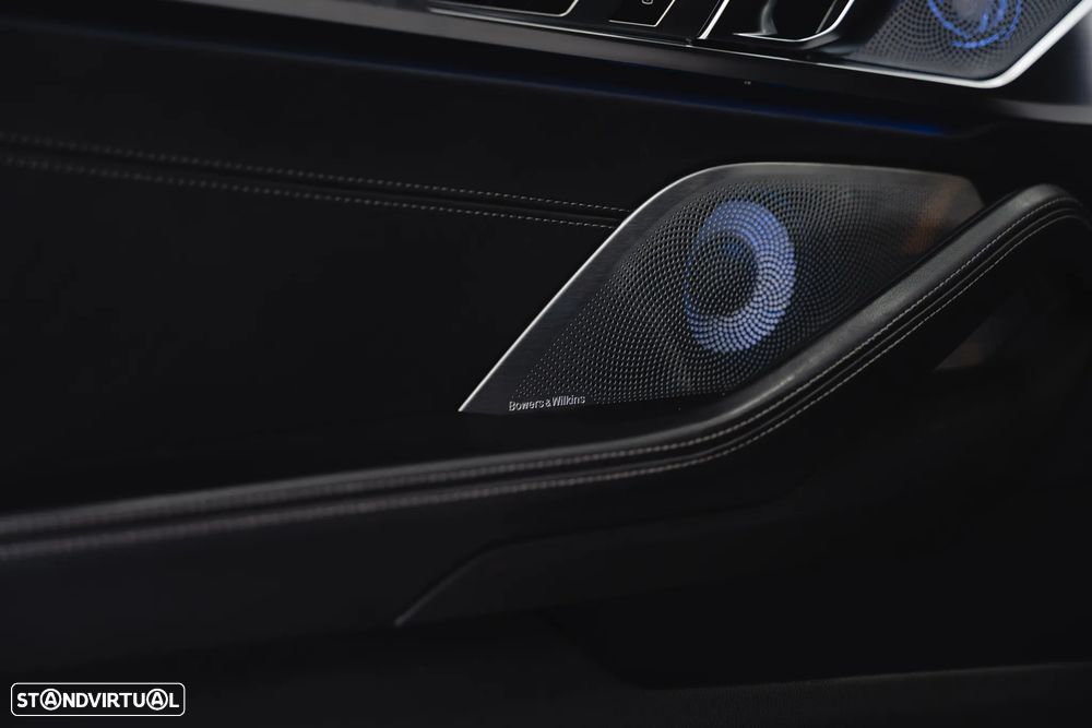 BMW M850i xDrive - 23