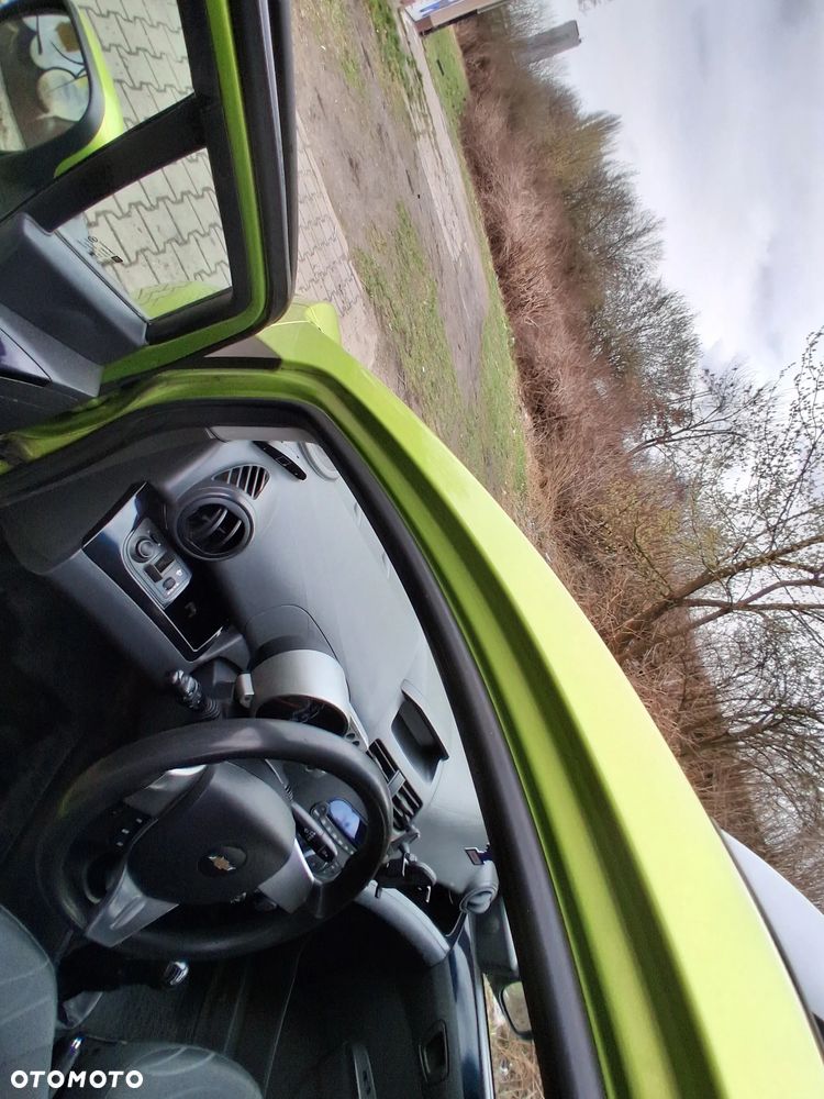 Chevrolet Spark - 10