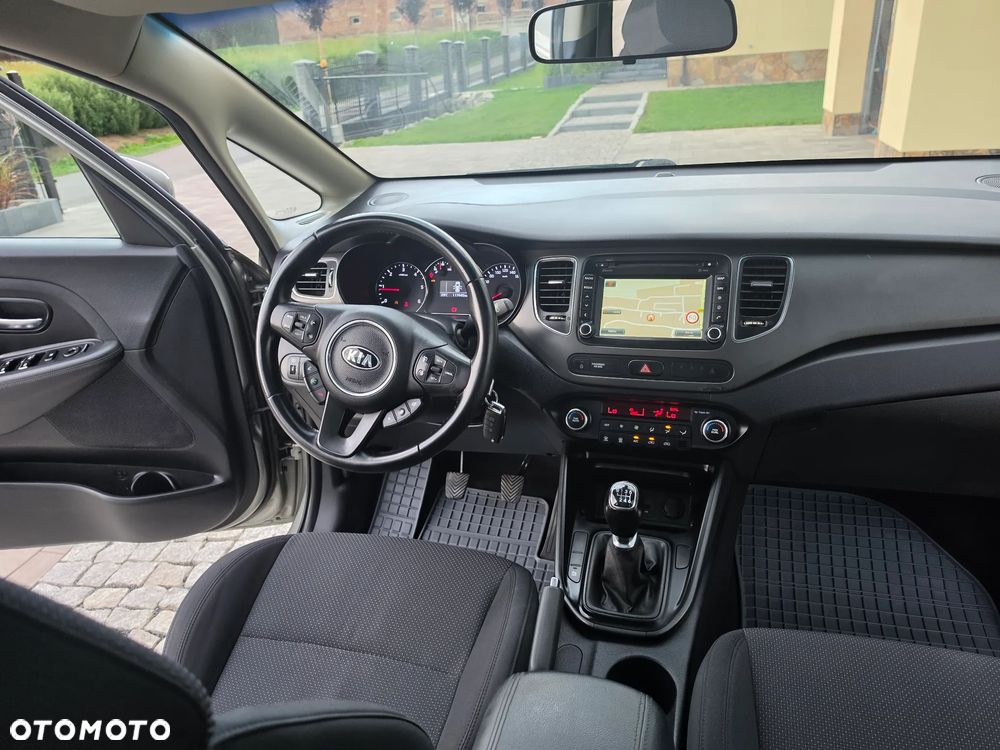 Kia Carens 1.7 CRDi 115 Dream-Team Edition - 26