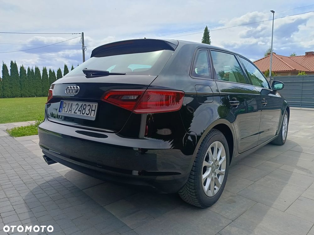 Audi A3 Sportback 2.0 TDI S tronic Attraction - 7