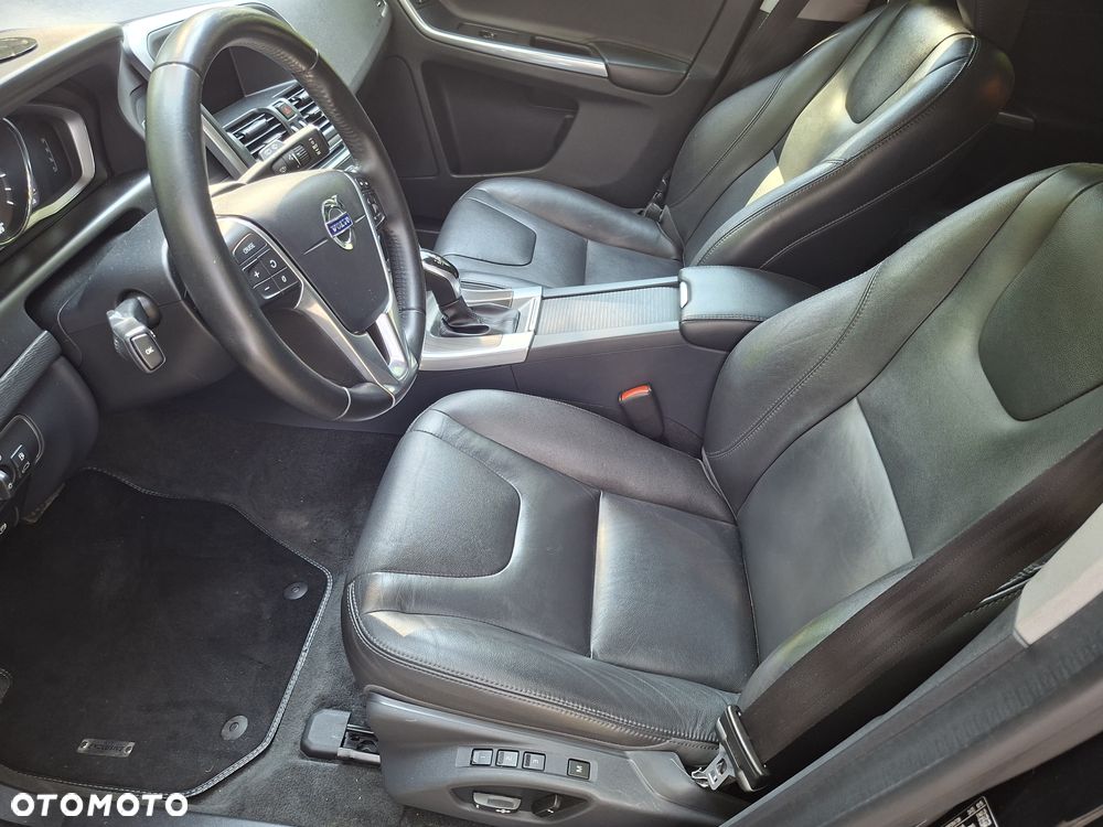 Volvo XC 60 T5 Geartronic Summum - 19