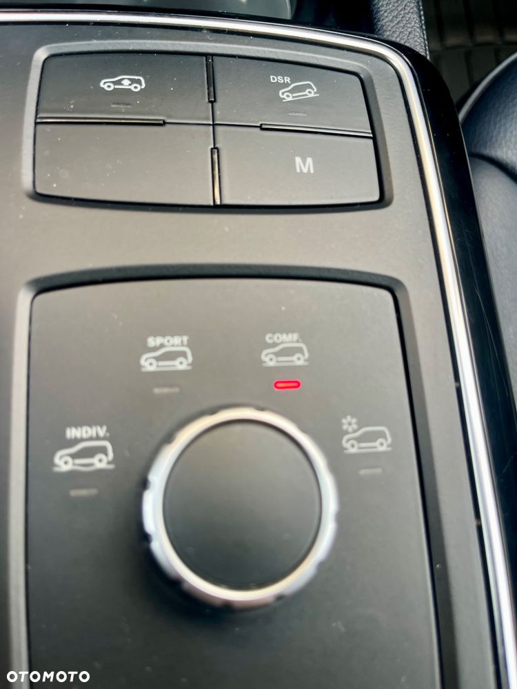 Mercedes-Benz GLE 350 d 4-Matic - 29