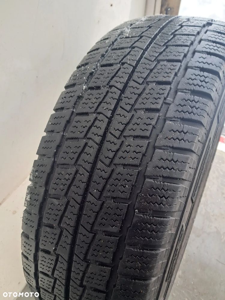 Opony Zimowe 225/65 R 16C 2szt - 4