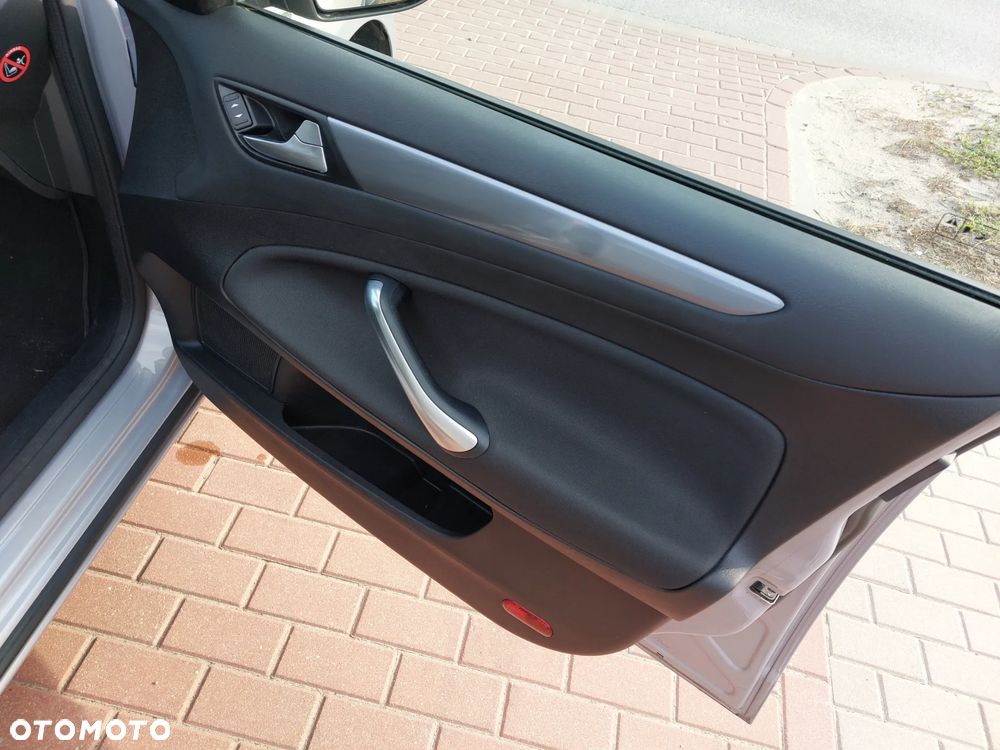 Ford Mondeo - 20