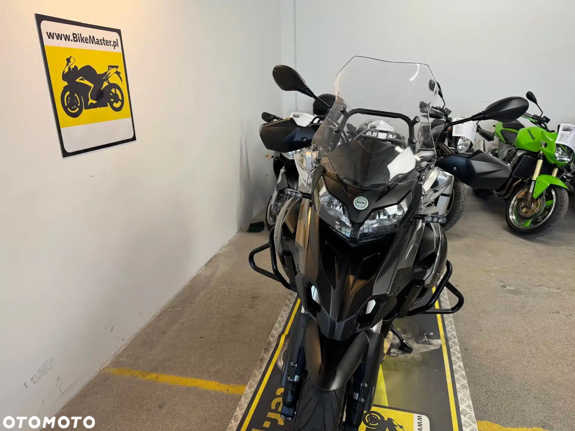 Benelli TRK 502 - 33
