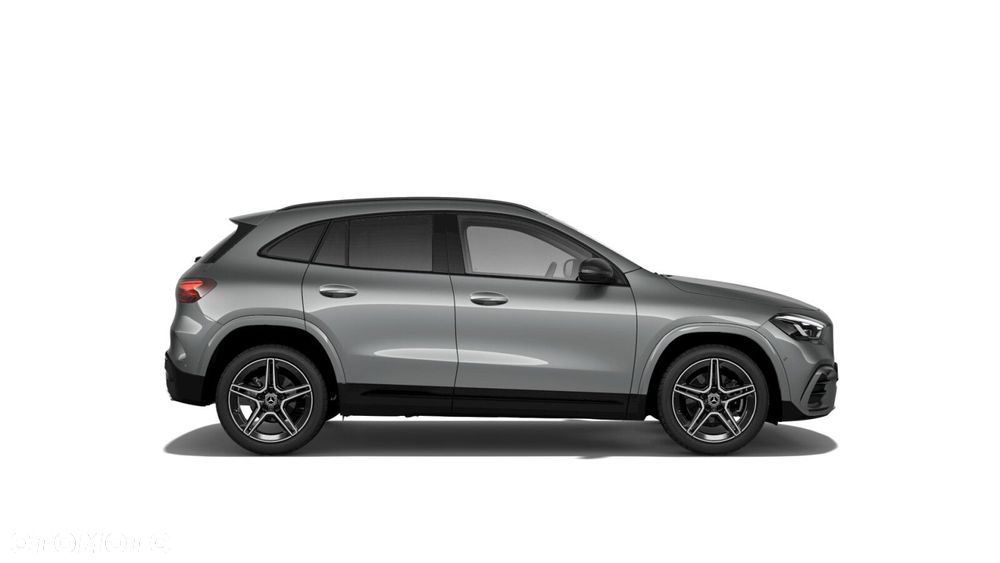 Mercedes-Benz GLA - 5