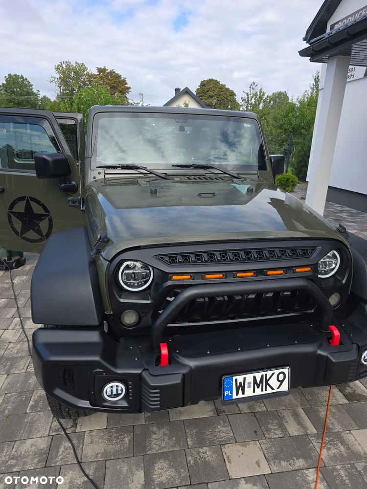 Jeep Wrangler - 25
